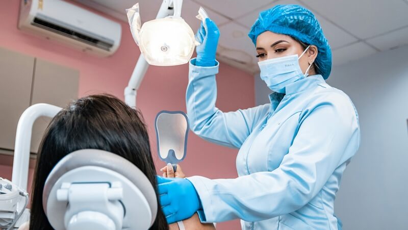 ガミースマイルの治療方法